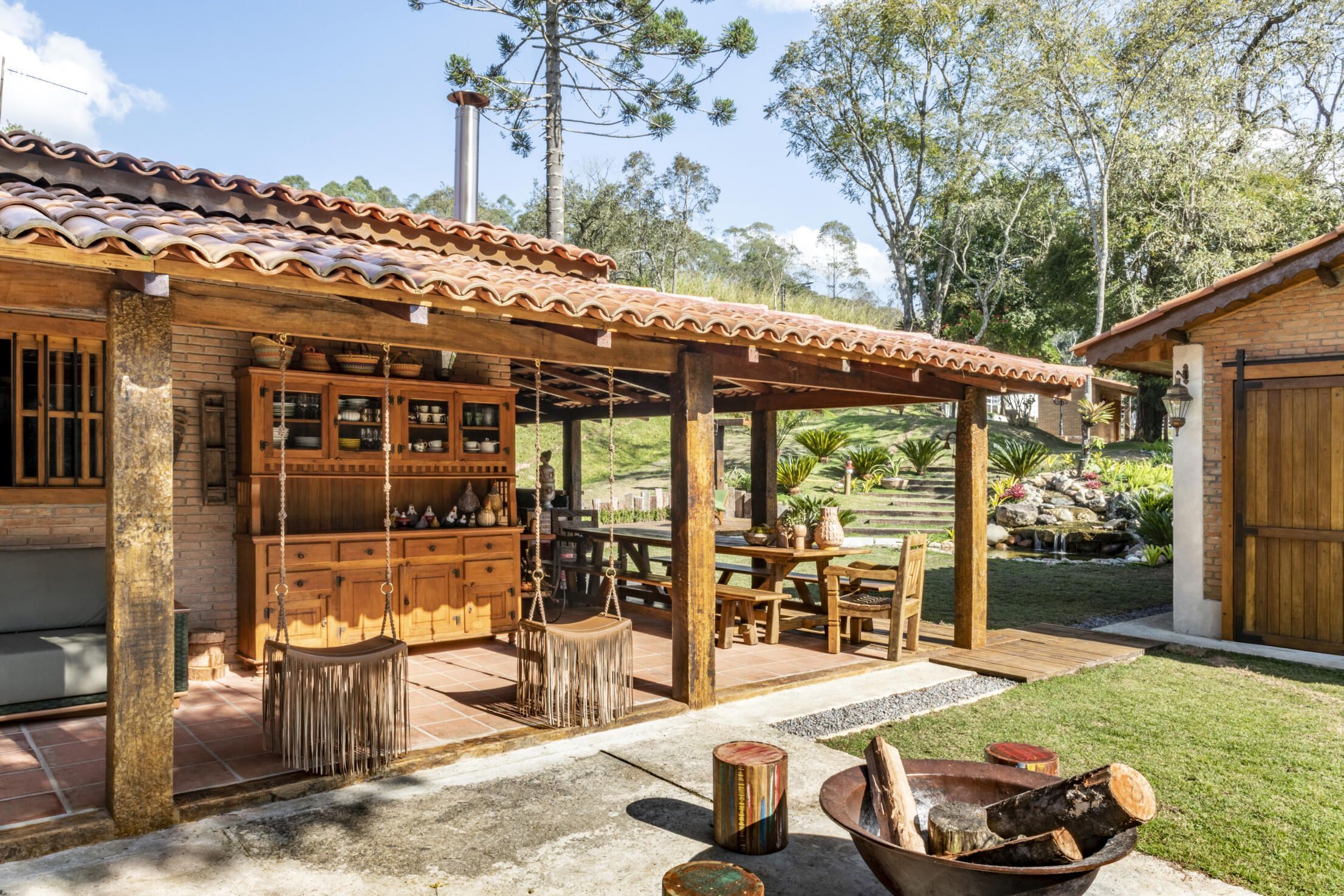 decoração rústica vs. decoração escandinava em casas de campo