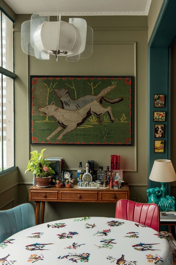 quanto custa decorar sala com móveis vintage