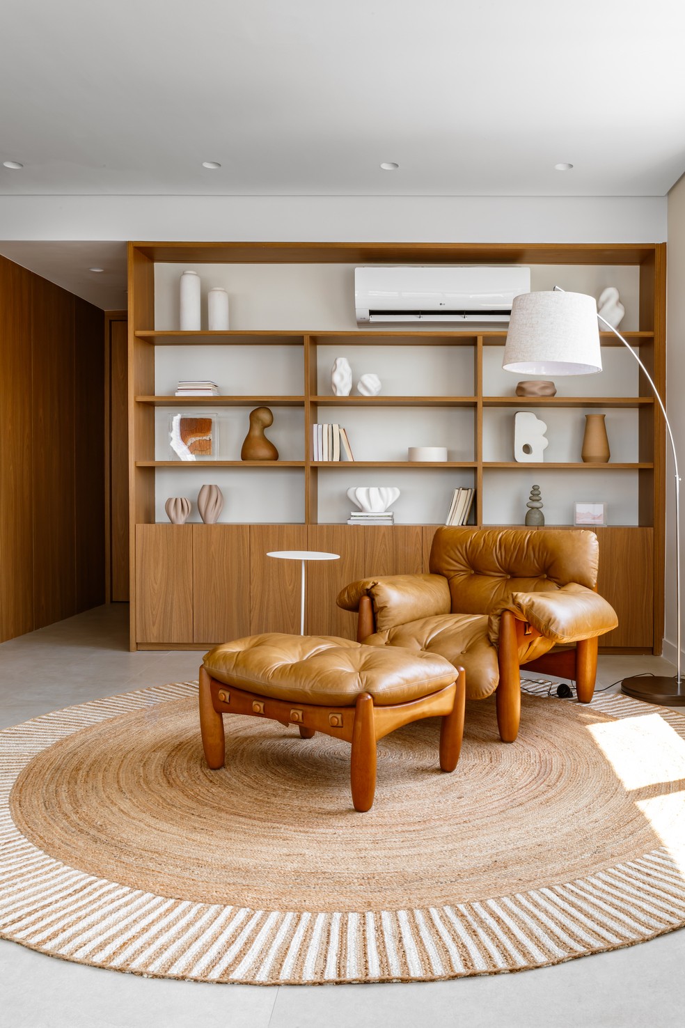 Guia Completo: Como Escolher a Densidade de Espuma Ideal para Sua Poltrona de Leitura