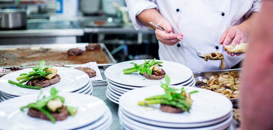 Design de Cozinha Industrial: Zonas Funcionais para Máxima Eficiência