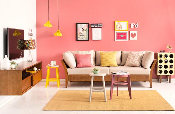 A arte de esconder fios: soluções práticas para sua sala