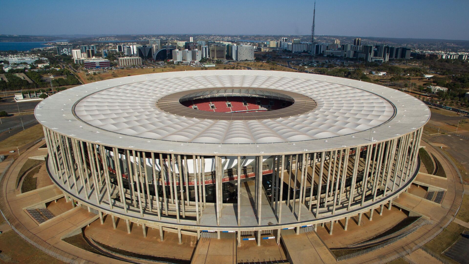 estadios elefantes brancos