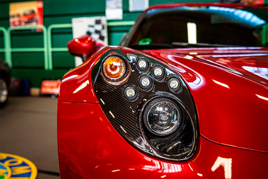 5 ideias de títulos:
1. Guia Completo de Estética Automotiva: Do Básico ao Avançado
2. Os Melhores Serviços de Estética Automotiva para Valorizar seu Carro
3. Como Começar na Estética Automotiva: Dicas para Iniciantes e Profissionais
4. Vitrificação Automotiva: Proteção e Brilho Duradouro para seu Veículo
5. Higienização Interna Profunda: Renove o Interior do seu Carro