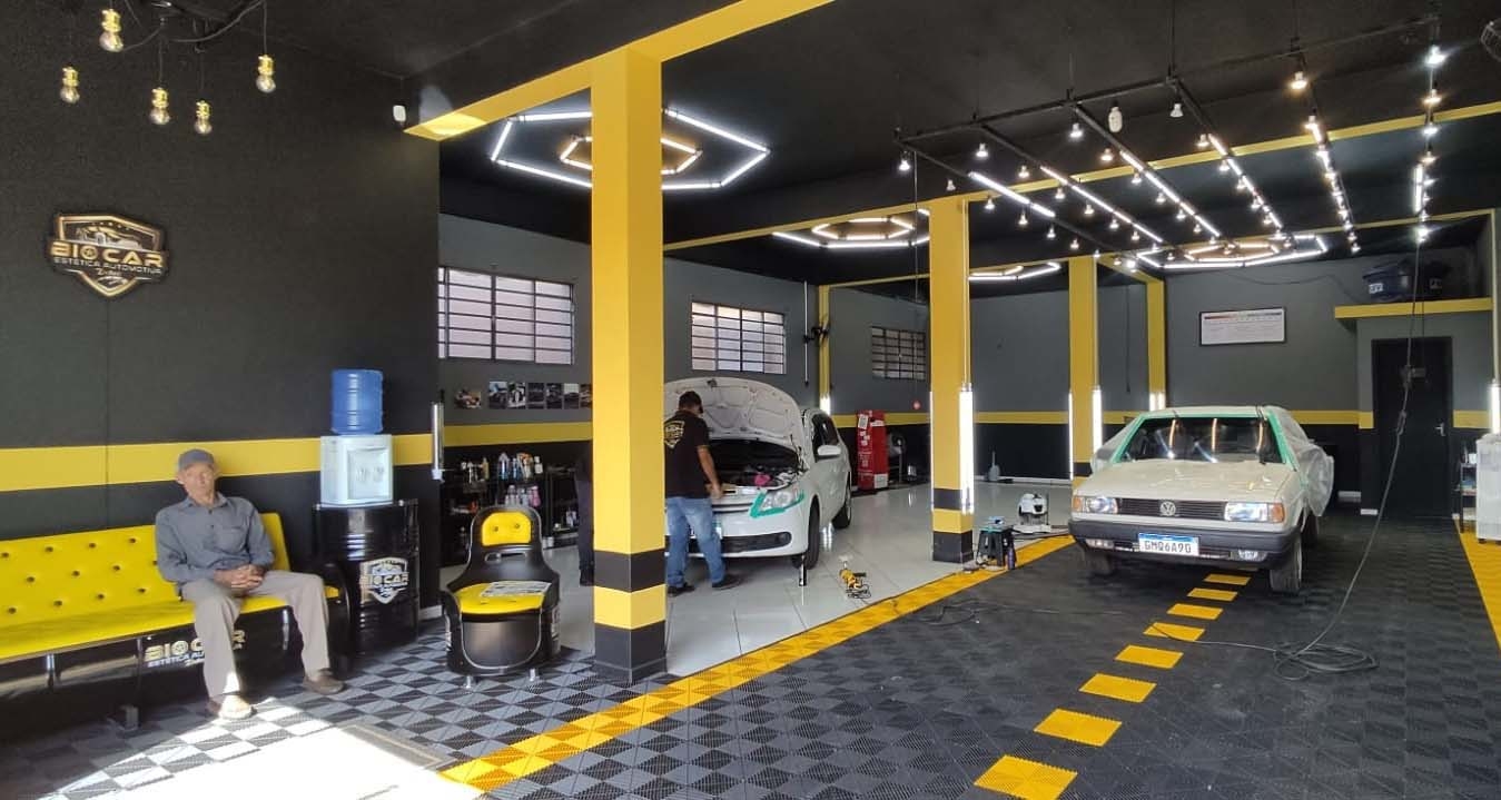 5 ideias de títulos:
1. Guia Completo de Estética Automotiva: Do Básico ao Avançado
2. Os Melhores Serviços de Estética Automotiva para Valorizar seu Carro
3. Como Começar na Estética Automotiva: Dicas para Iniciantes e Profissionais
4. Vitrificação Automotiva: Proteção e Brilho Duradouro para seu Veículo
5. Higienização Interna Profunda: Renove o Interior do seu Carro