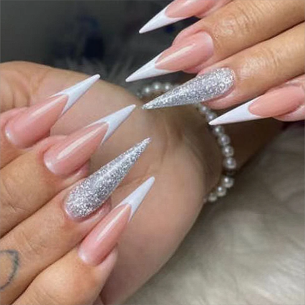 Manutenção e Cuidados Essenciais para Unhas Stiletto Duradouras