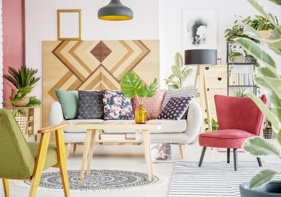 almofadas coloridas vs almofadas neutras qual escolher