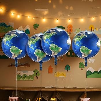 globo terrestre de madeira vs globo terrestre metálico para sala