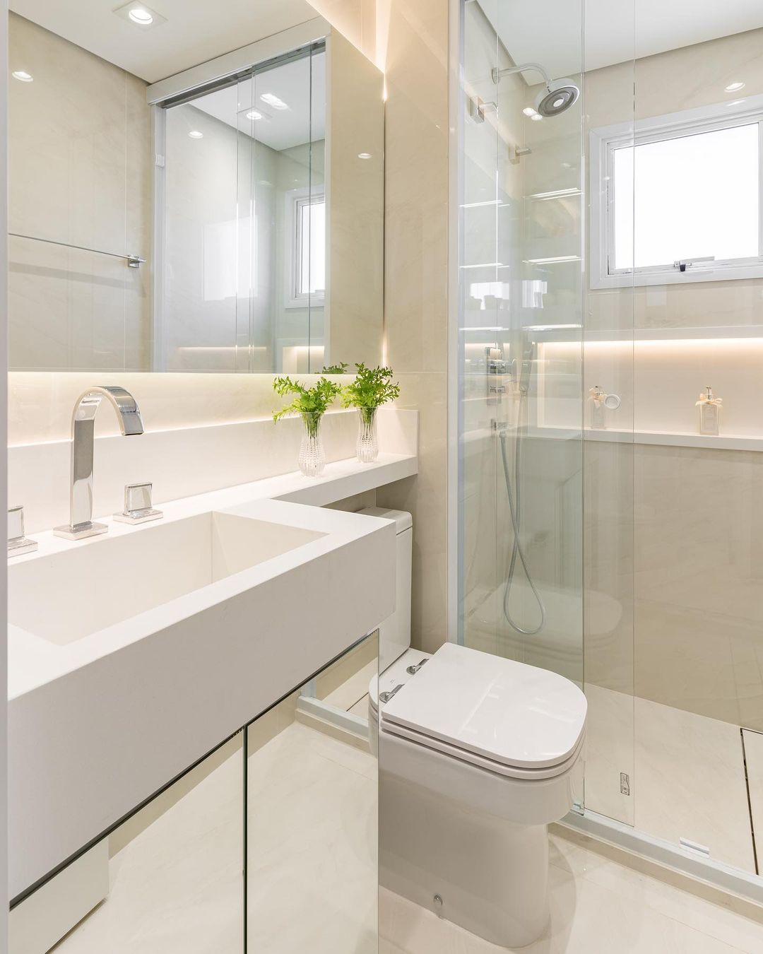 erros comuns ao decorar banheiro pequeno