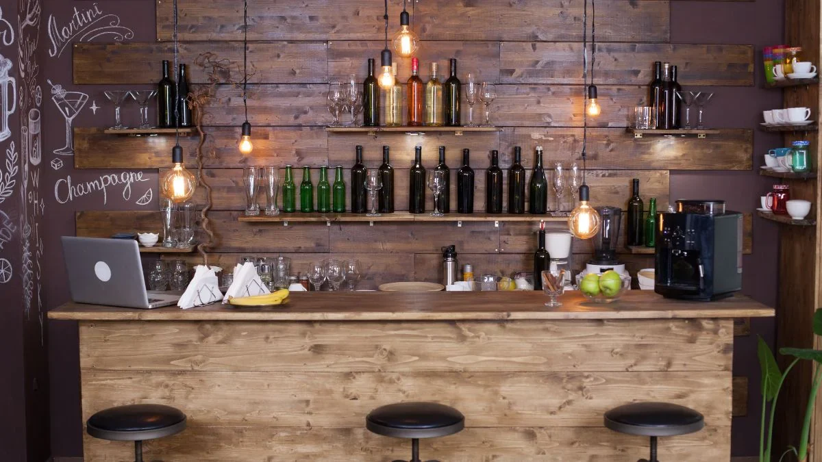 Iluminação de Bar: Do Neon ao Abajur