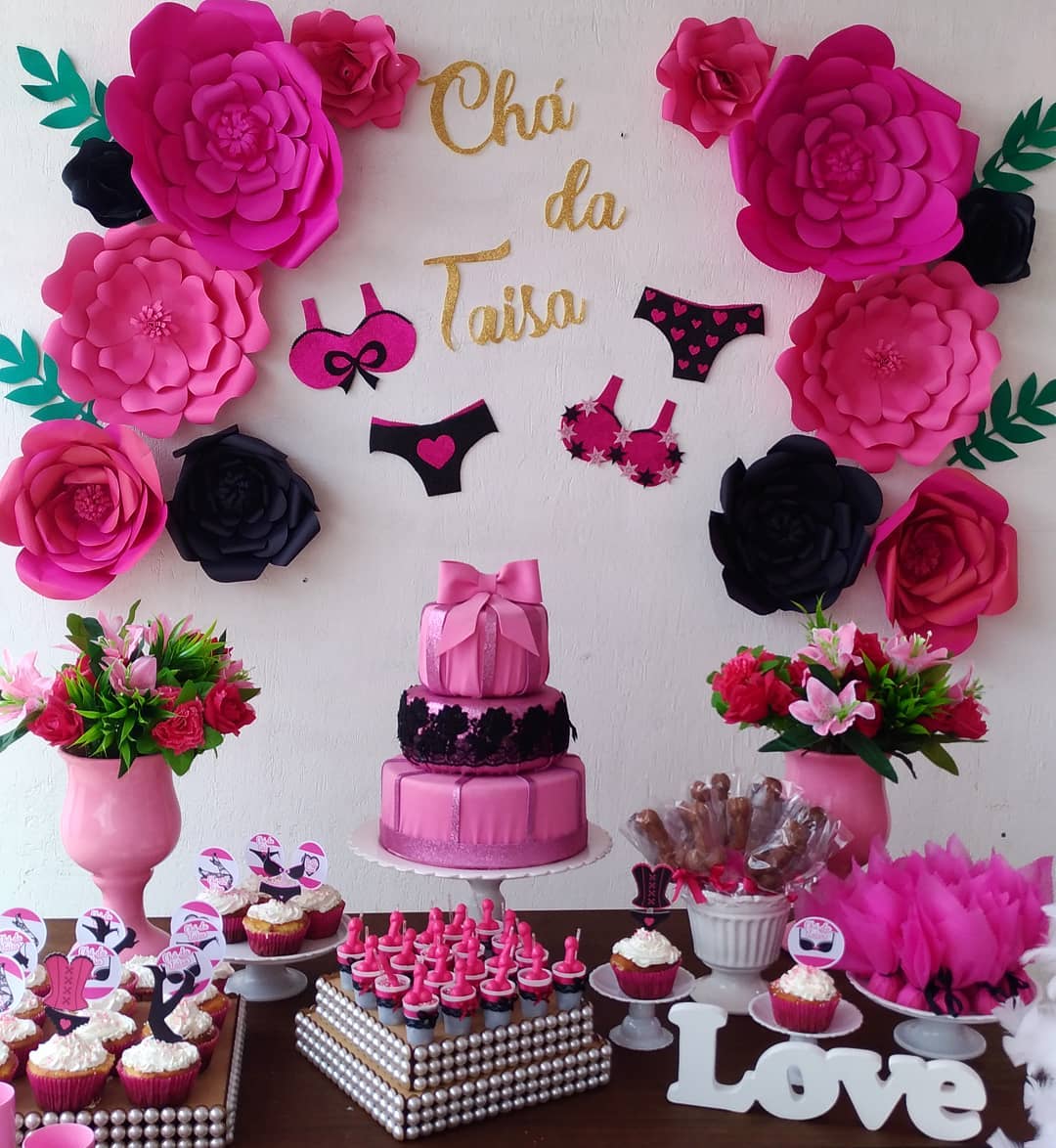 decoração chá de lingerie ousada