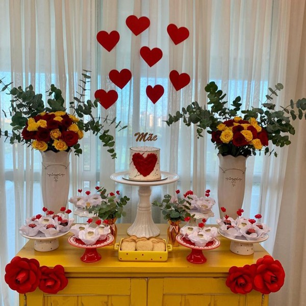 decoração dia das mães: DIY vs. profissional, qual escolher?