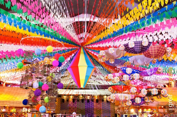 como fazer painel de bandeirinhas para festa junina