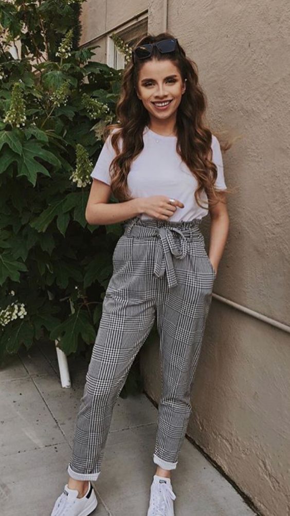 Do Escritório ao Happy Hour: Looks com Calça Clochard para o Trabalho