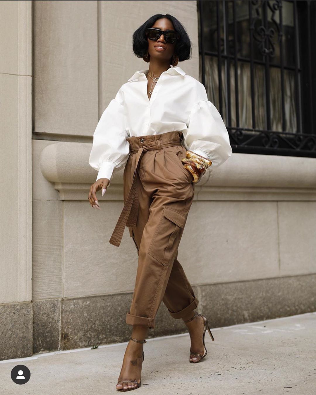 Acessórios Essenciais para Complementar Sua Calça Clochard