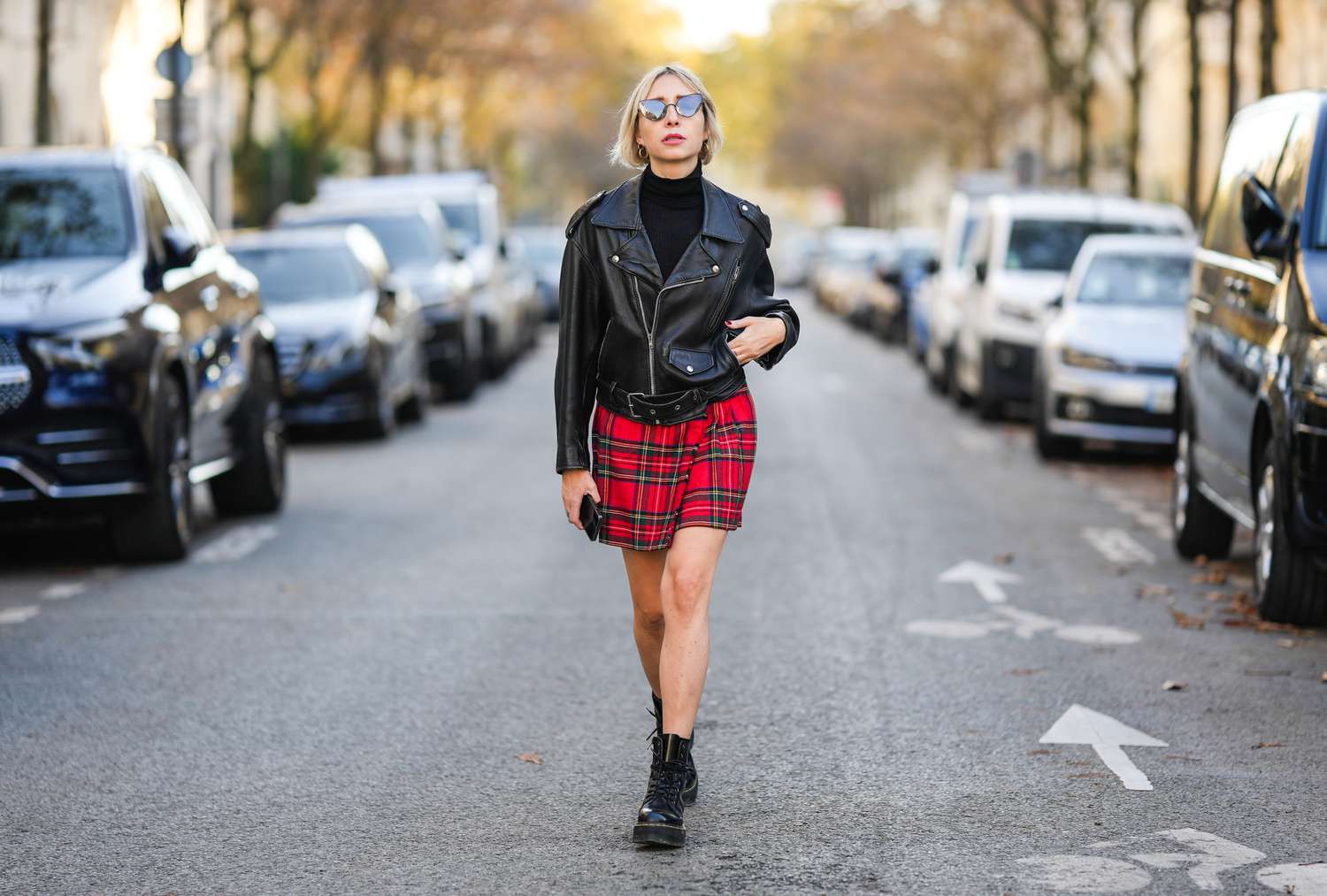 looks com dr martens (coturno)