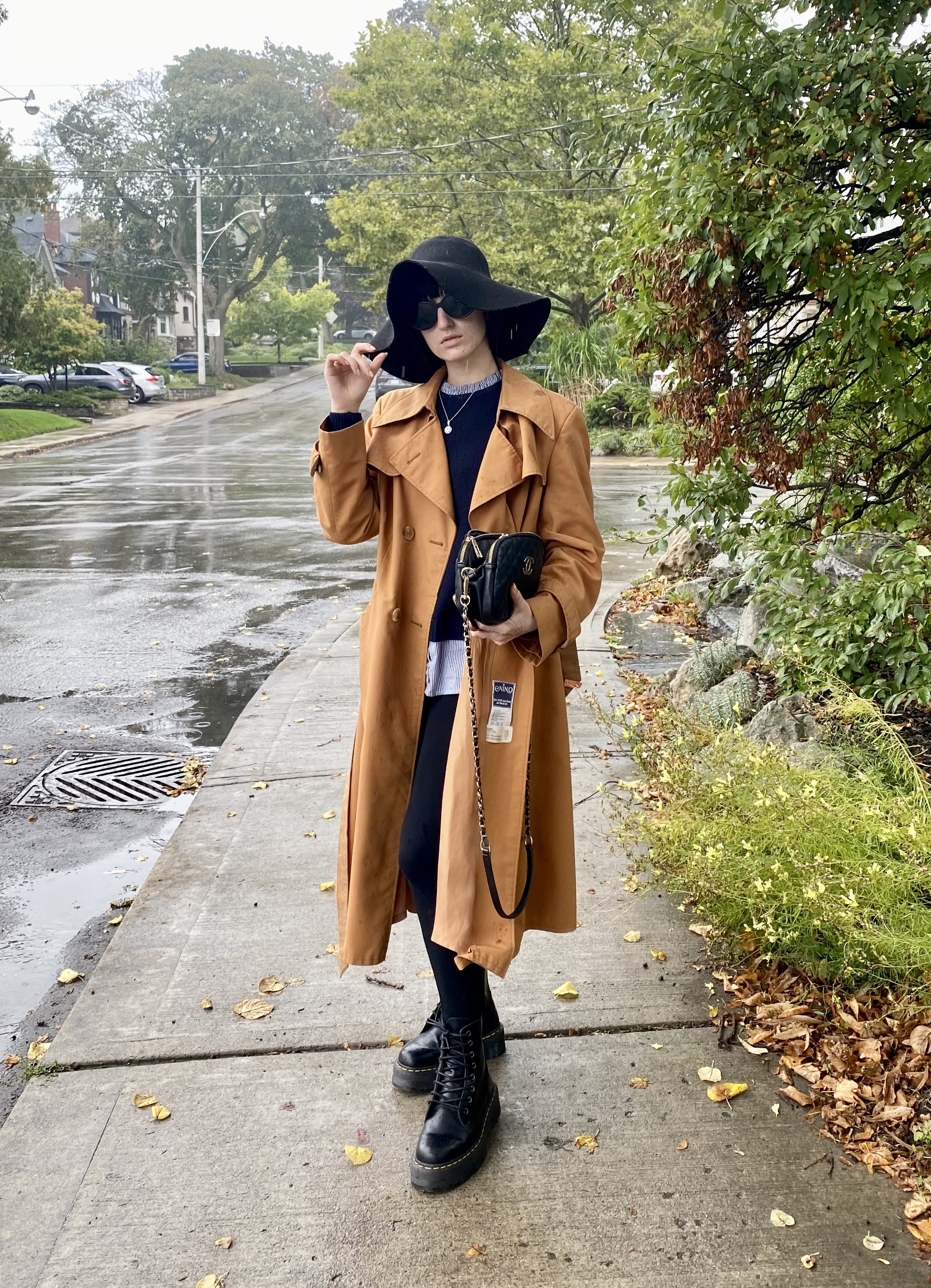 Coturno Dr. Martens vs. Outras Botas: Qual Escolher para o Seu Estilo?