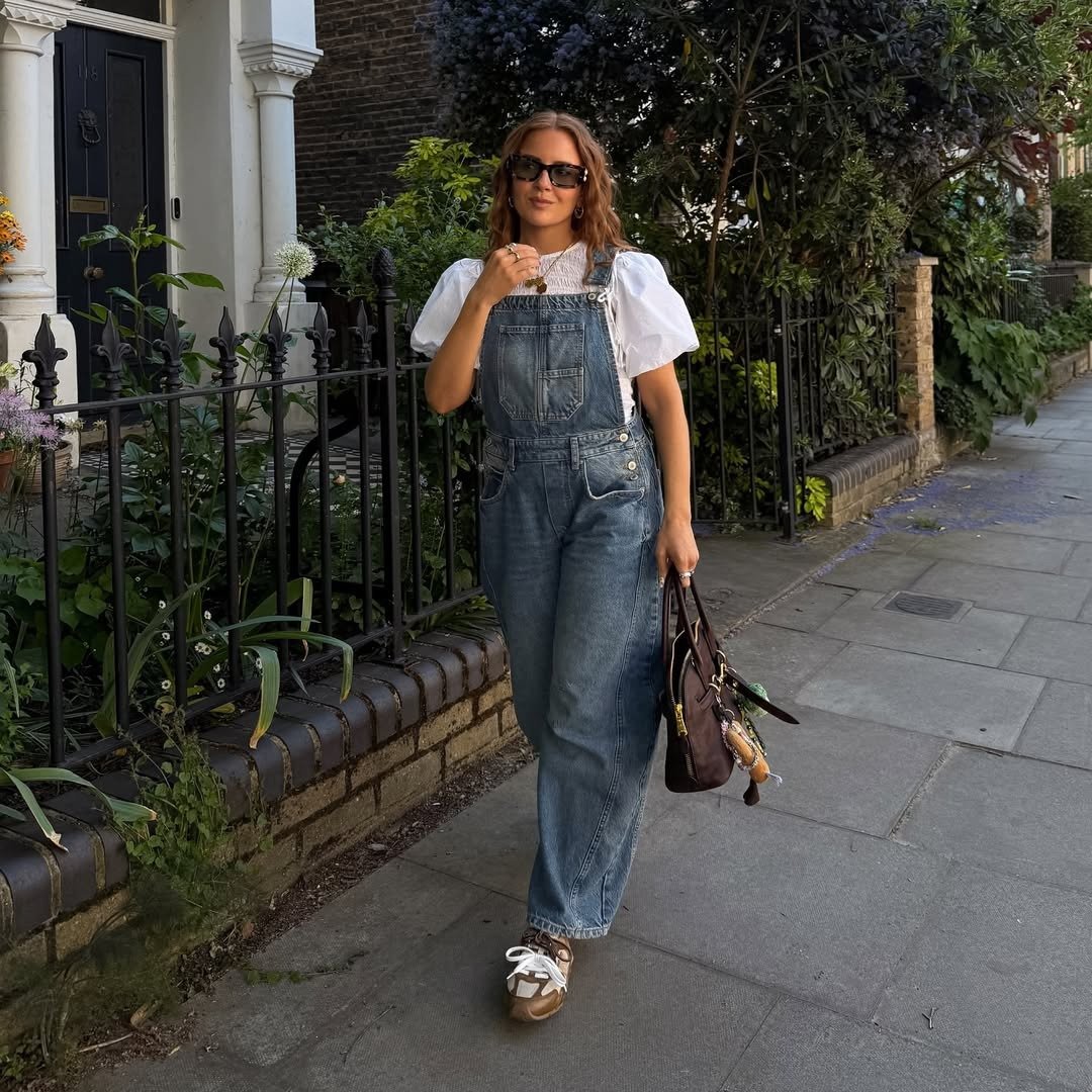 jardineira jeans vs macacão jeans qual escolher