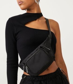 Pochete Feminina: Guia Completo de Estilos e Como Usar em Diferentes Ocasiões