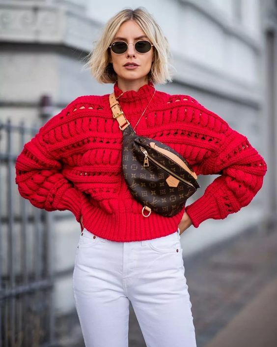 Pochete de Couro vs. Nylon: Qual Escolher para um Visual Mais Sofisticado?