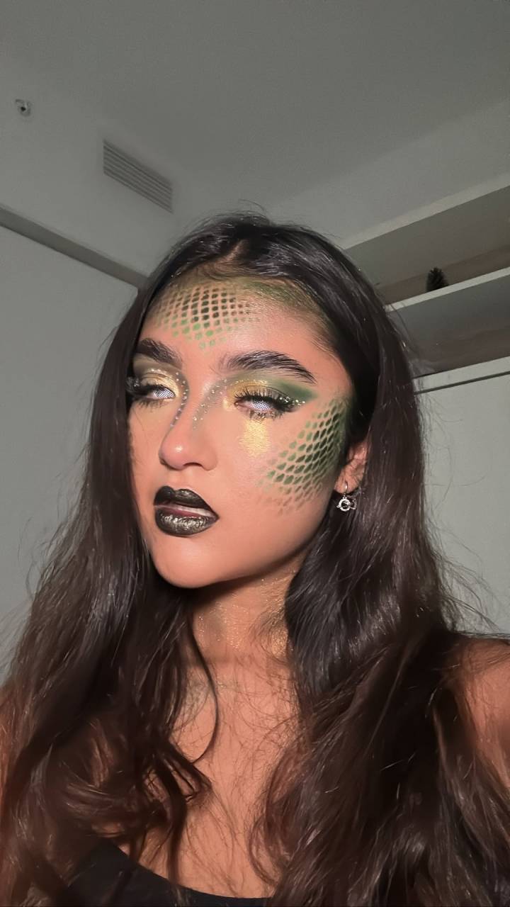 como fazer maquiagem de sereia com meia arrastão passo a passo