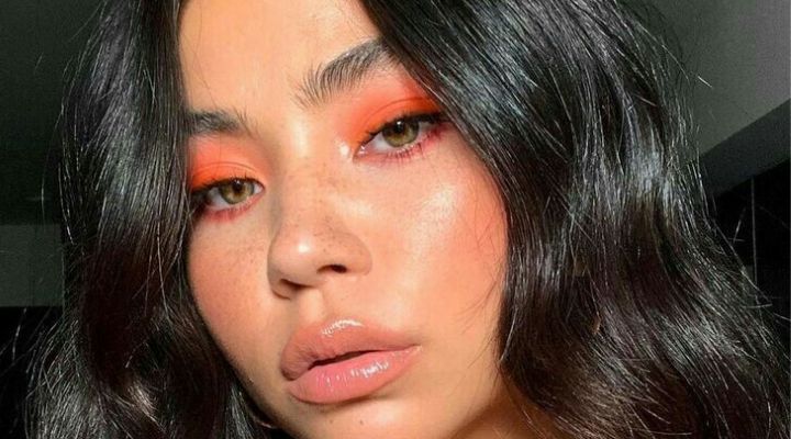 ideias de maquiagem neon para festa