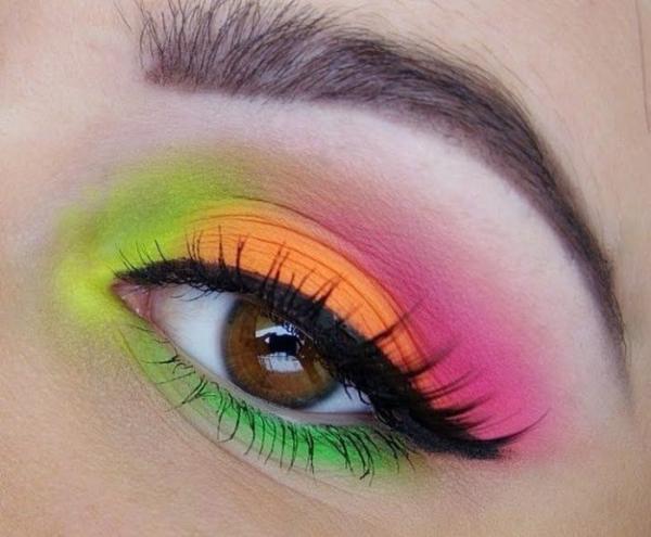 maquiagem neon vs maquiagem holográfica