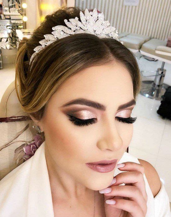 Top 5 Bases de Cobertura Leve para Maquiagem de Noiva Natural