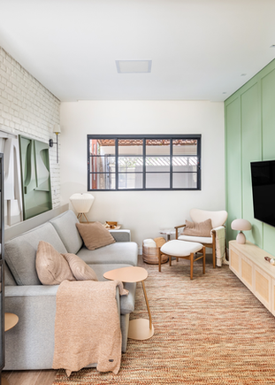 5 ideias de títulos:
1. Decoração com Materiais Naturais: Tendências para 2026
2. Blogs Essenciais para Amantes de Design de Interiores
3. Transforme sua Casa: Dicas de DIY e Reformas Econômicas
4. Inspiração Internacional: Os Melhores Sites de Lifestyle e Decoração
5. Histórias de Casa: Conectando Pessoas aos Seus Espaços