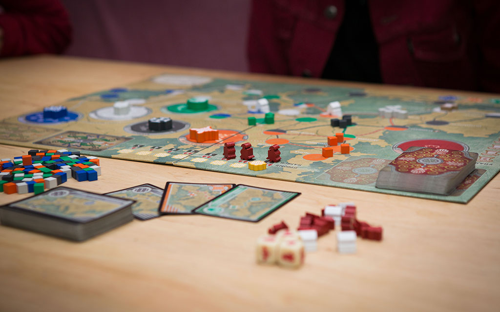 Análise: Os jogos de tabuleiro mais premiados de 2025 para jogar em grupo