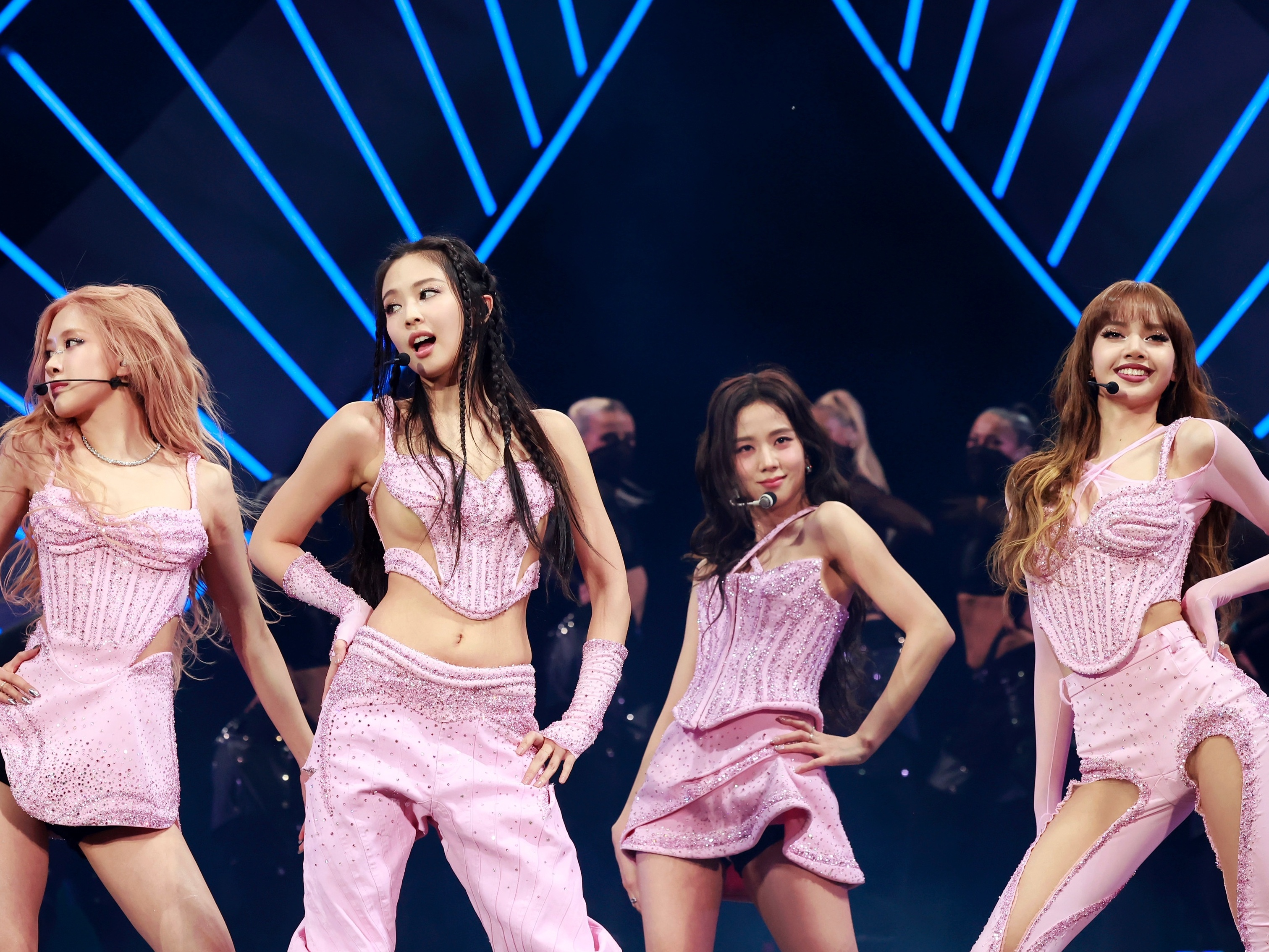 como se vestir como idol k-pop