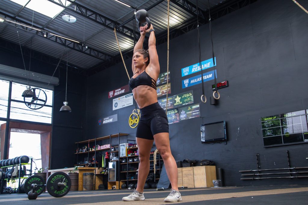 CrossFit vs. Musculação: Qual o Melhor para Seus Objetivos?