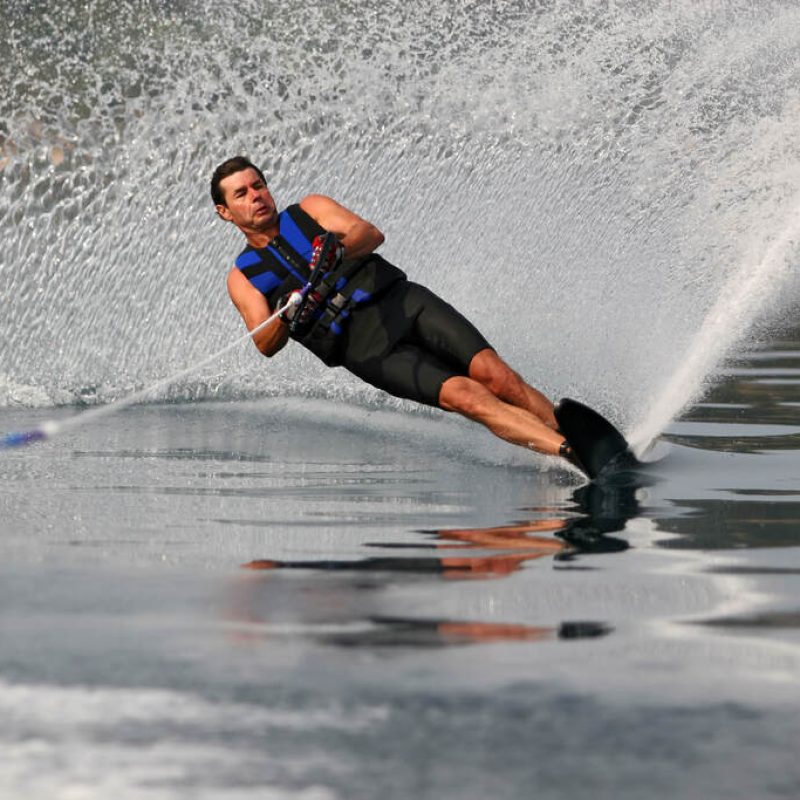 o que é esqui aquatico