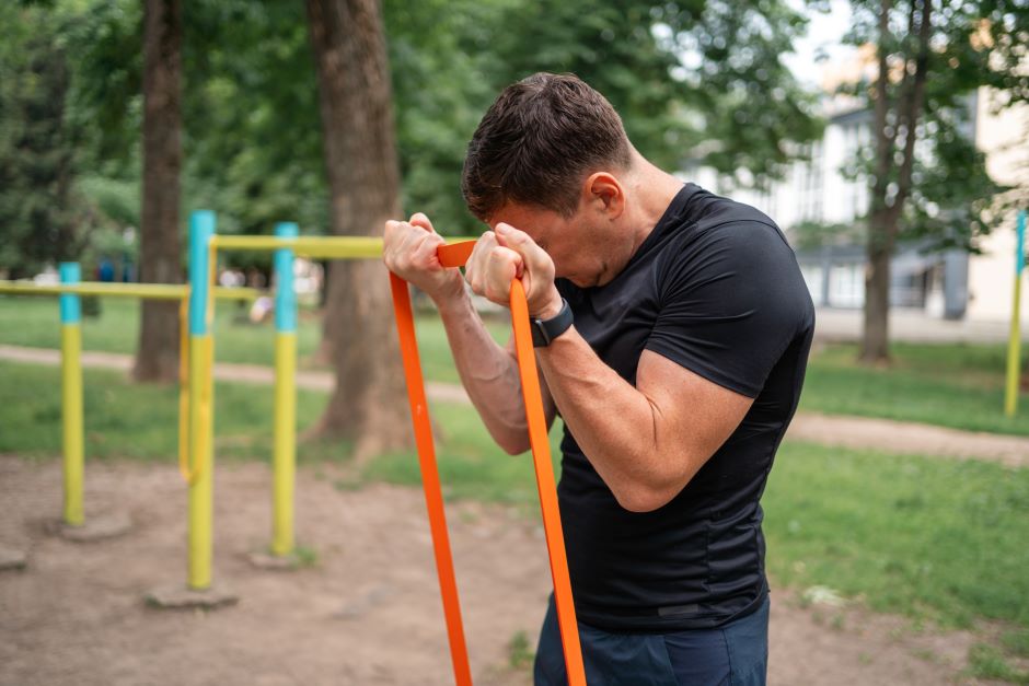 1. Guia Completo das Regras da Luta de Braço
2. As Técnicas Secretas dos Campeões de Luta de Braço
3. Como Começar a Praticar Luta de Braço: Equipamentos e Categorias
4. Faltas Comuns na Luta de Braço e Como Evitá-las
5. A História da Luta de Braço no Brasil e no Mundo