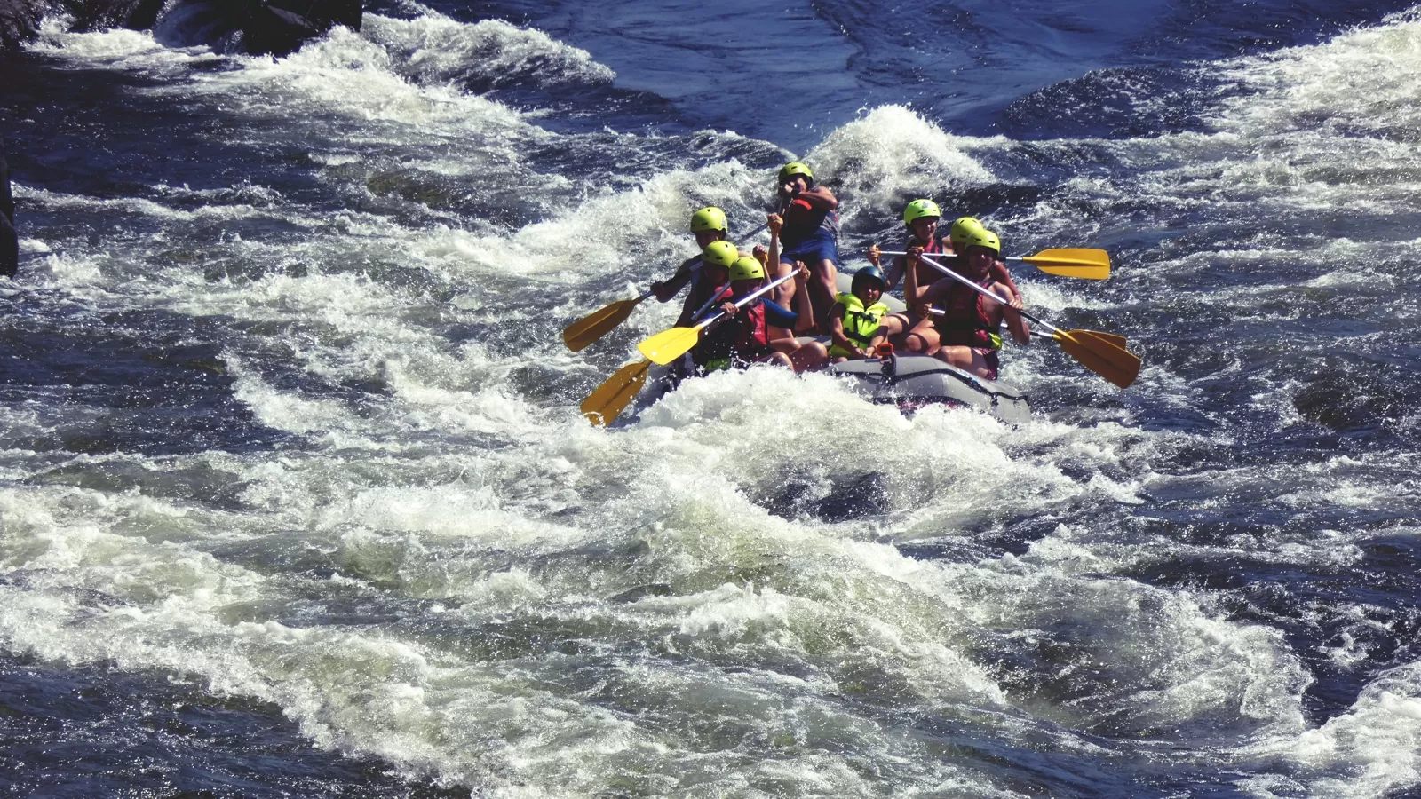 Como Escolher o Nível de Dificuldade Certo para seu Rafting