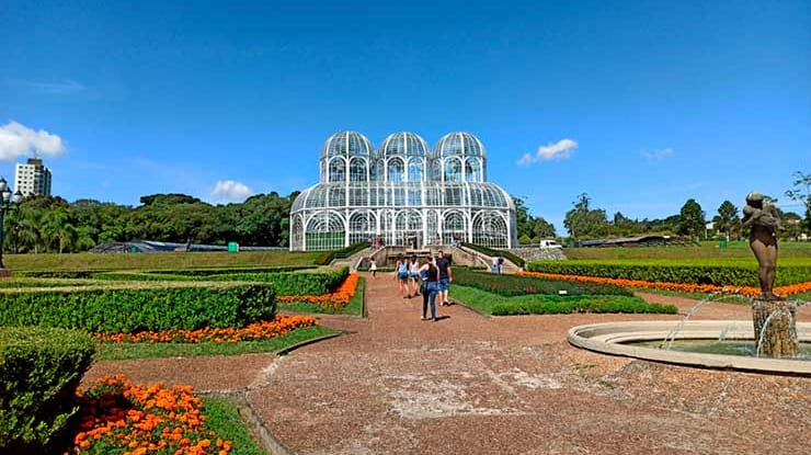 Guia Completo do Jardim Botânico de Curitiba: Atrações e Dicas