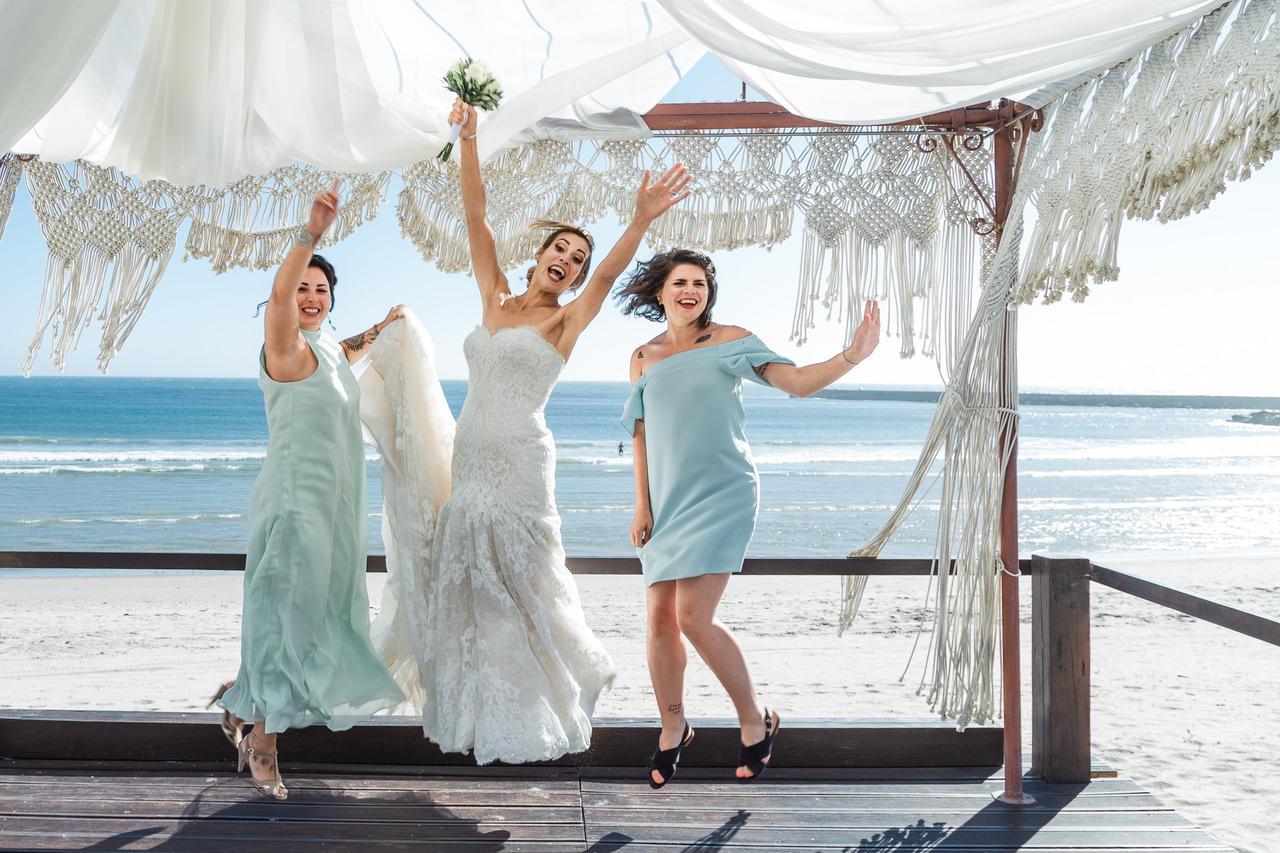 Acessórios Ideais para Complementar seu Look de Casamento na Praia