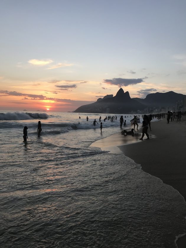 Trilhas e natureza: Pôr do sol na Floresta da Tijuca