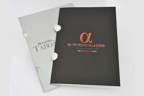 Pastas Personalizadas vs. Digitais: Qual a Melhor Opção?