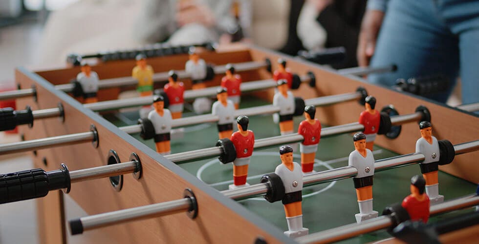 Guia Completo das Regras Oficiais de Pebolim (Totó)