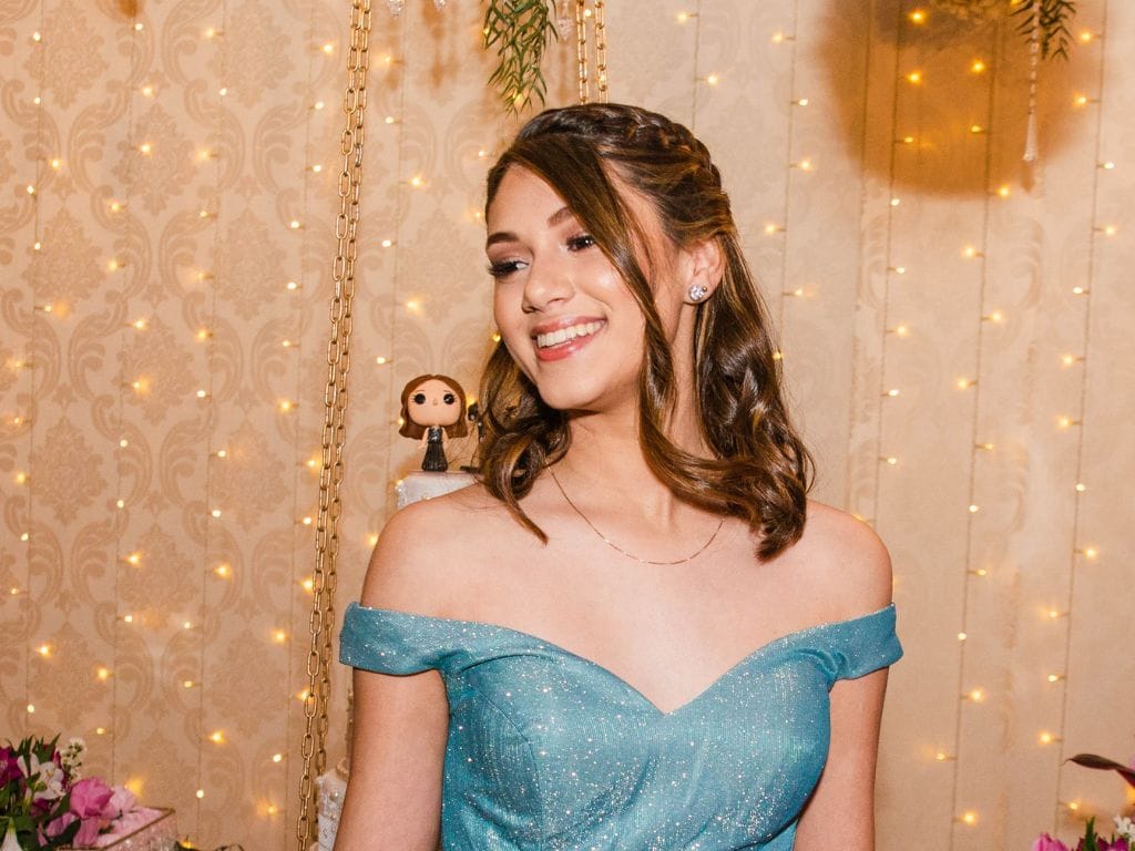 quanto custa um penteado profissional para 15 anos