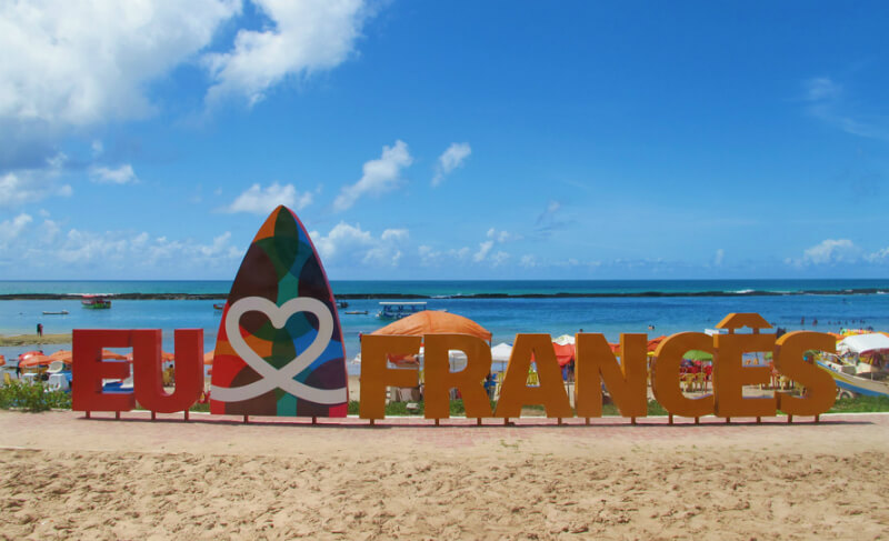 Guia Completo da Praia do Francês: Atividades, Gastronomia e Dicas