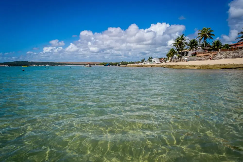 Praia do Francês vs. Barra de São Miguel: Qual Escolher?