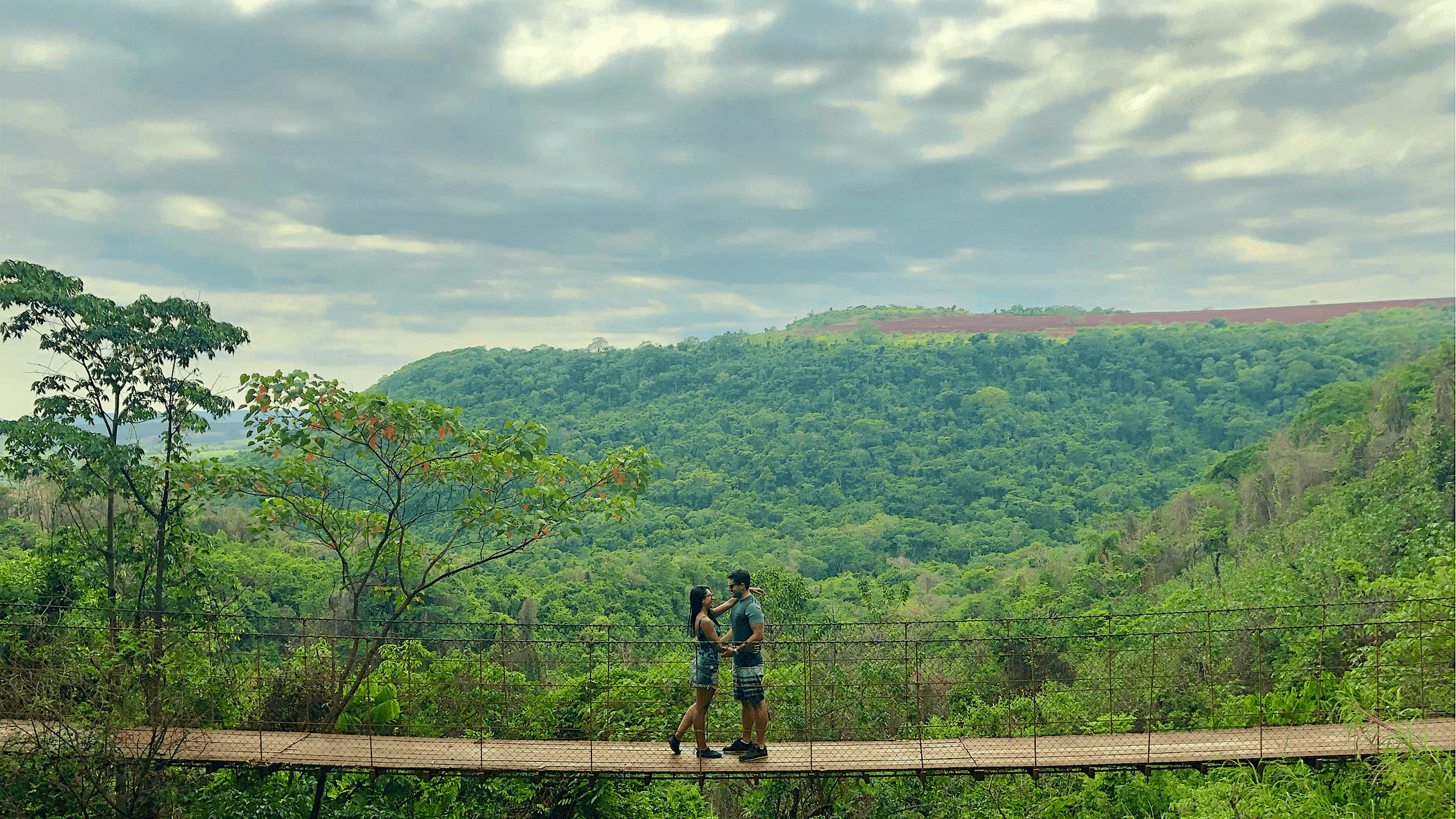 1. Roteiro Completo: 3 Dias de Pura Aventura em Brotas
2. Brotas: O Guia Definitivo para o Turismo de Aventura
3. As Melhores Cachoeiras e Trilhas de Brotas para Explorar
4. Dicas Essenciais: O Que Levar e Quando Ir para Brotas
5. Rafting e Canionismo em Brotas: Aventuras Inesquecíveis