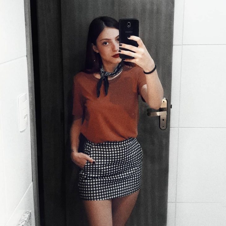 looks com saia xadrez estilo patricinha inspiração
