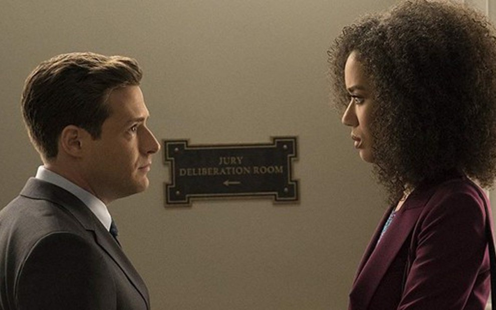 séries de advogados e tribunal