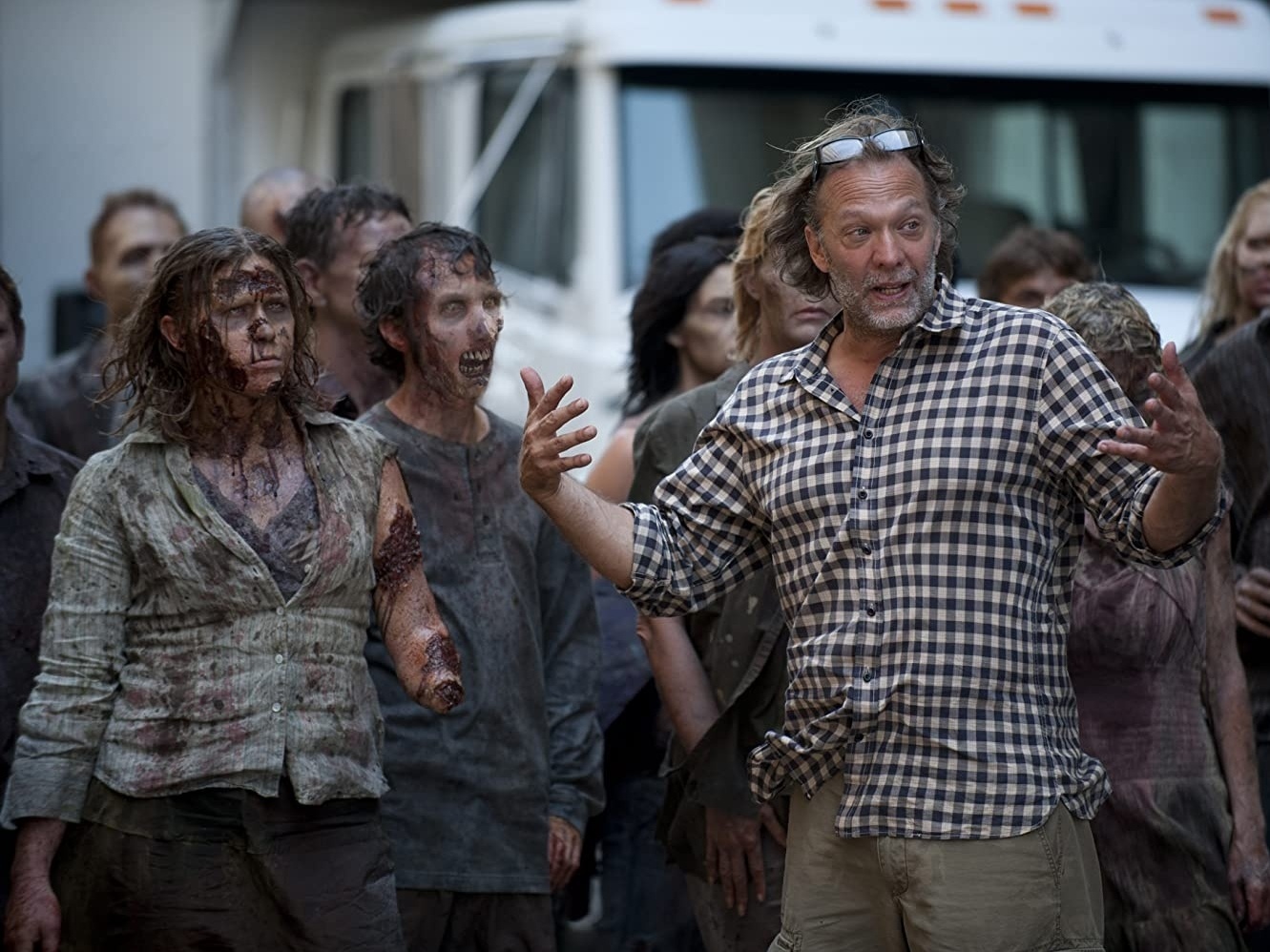 5 séries de zumbis para maratonar além de The Walking Dead
As melhores séries de zumbis com reviravoltas inesperadas
Do terror à comédia: Descubra séries de zumbis para todos os gostos
Onde assistir séries de zumbis que fogem do clichê
Análise: As séries de zumbis mais originais disponíveis em streaming