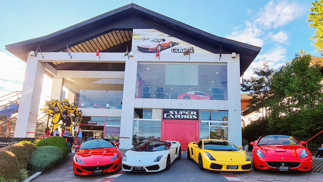 melhores super carros para dirigir em gramado