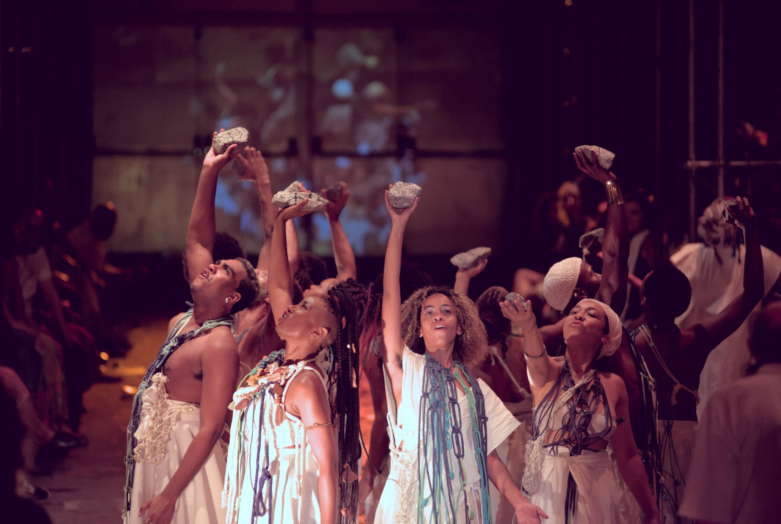 custo para produzir um espetáculo de teatro de luz negra