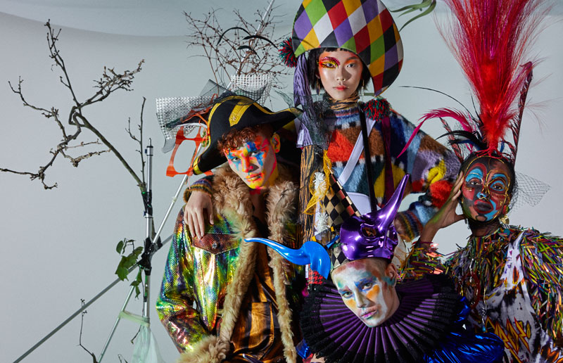 Guia Completo: Como Criar Sua Própria Máscara de Commedia dell'Arte em Casa