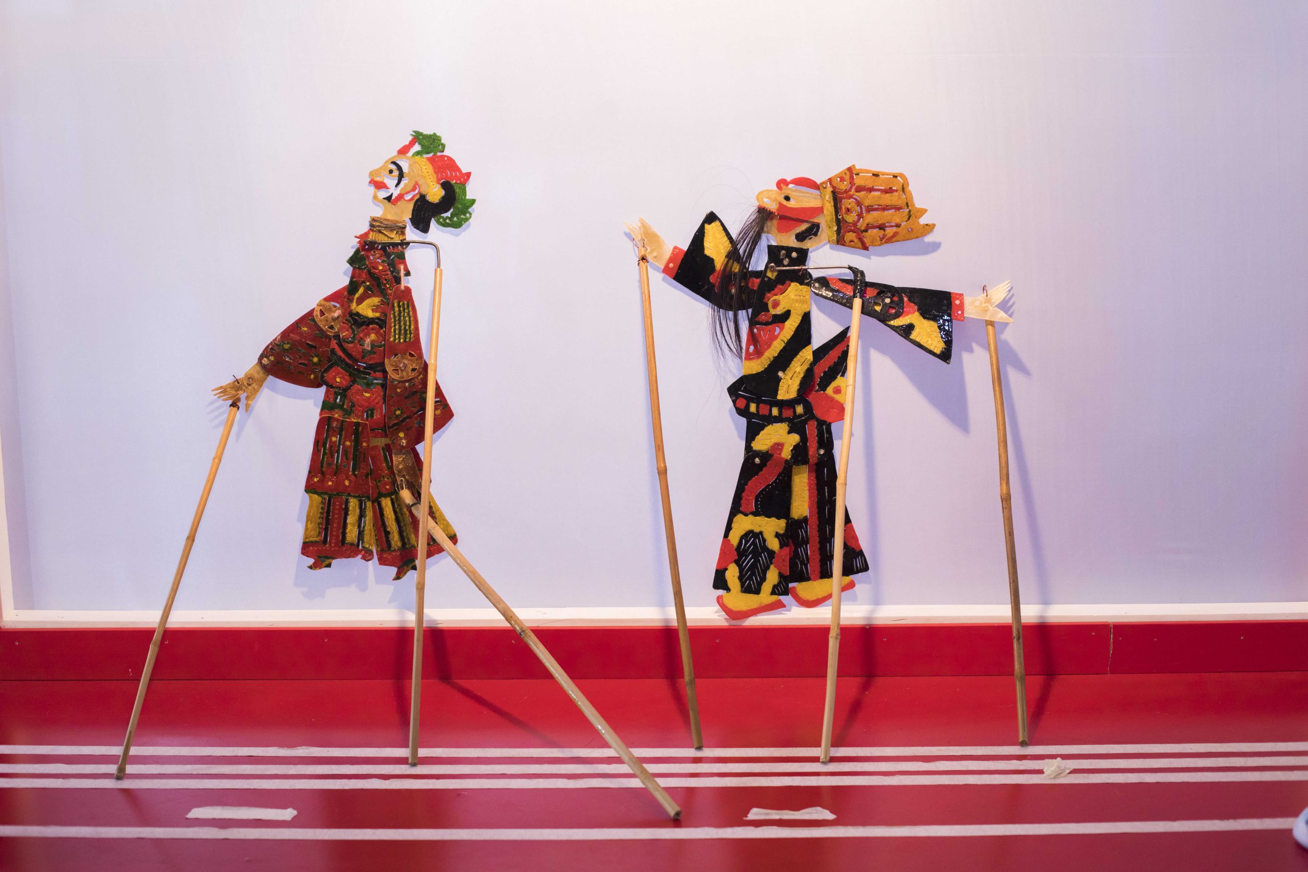 Como Criar Seus Próprios Bonecos de Teatro de Sombras